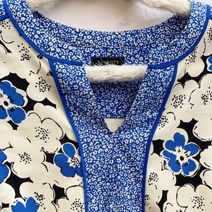 SOLD.Talbots floral print blouse US S